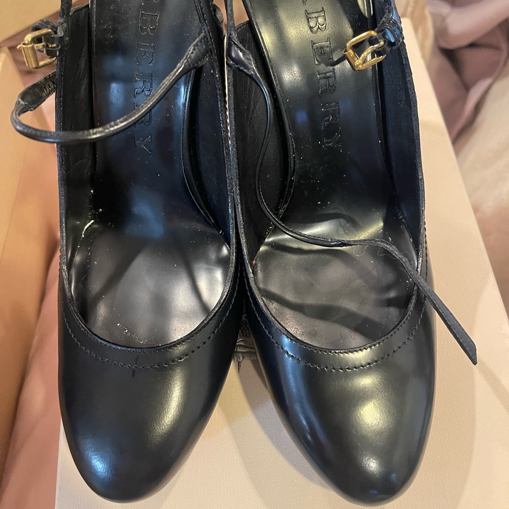 Burberry Black Bridle Polished Platform Pumps